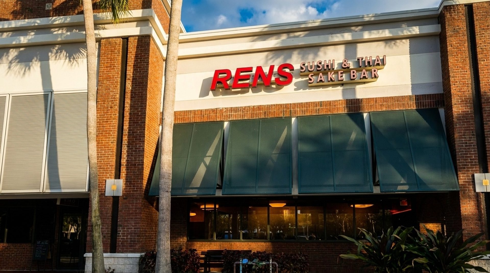 Welcome to Ren’s Sushi, Japanese & Thai